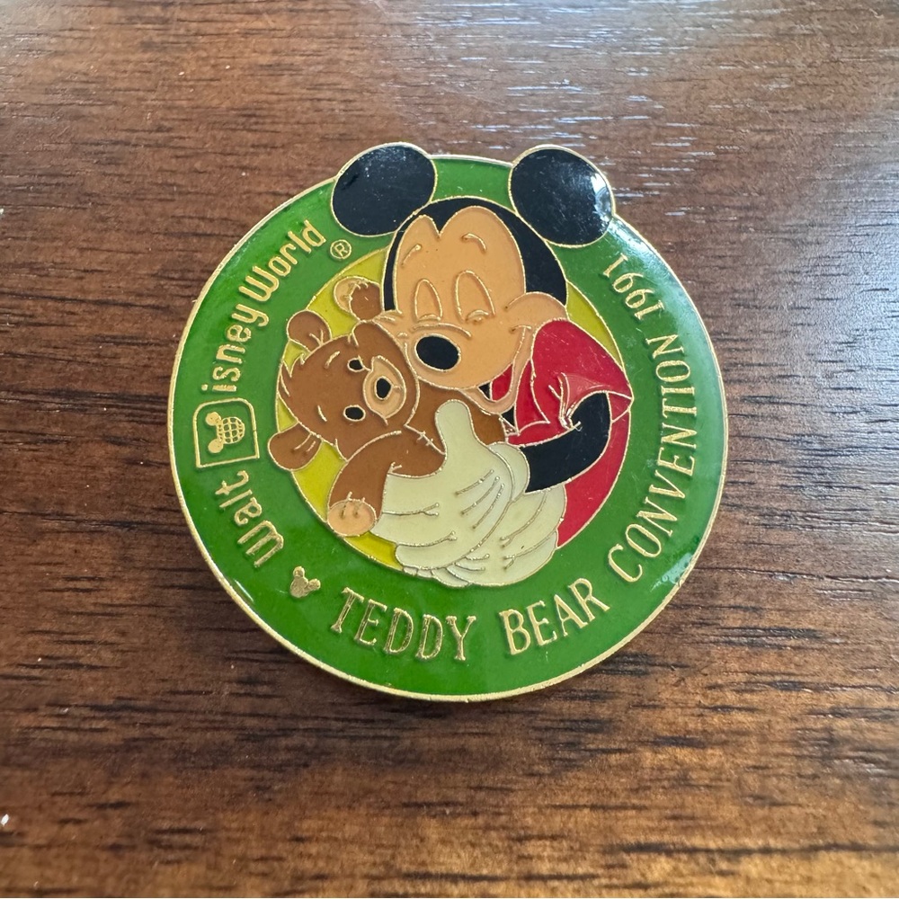 Walt Disney World‎ Mickey Teddy Bear Convention 1991 Pin